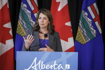 alberta-premier-unveils-‘alberta-next-panel’-to-shape-province’s-future