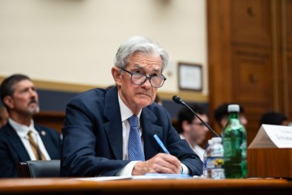 republican-senators-press-fed’s-jerome-powell-on-delay-in-rate-cuts