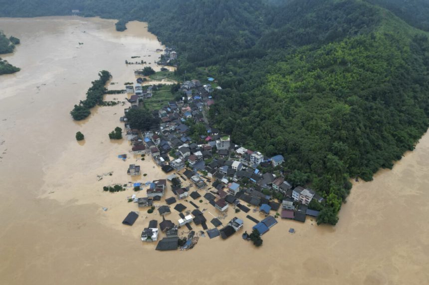 at-least-6-dead-in-southern-china-floods
