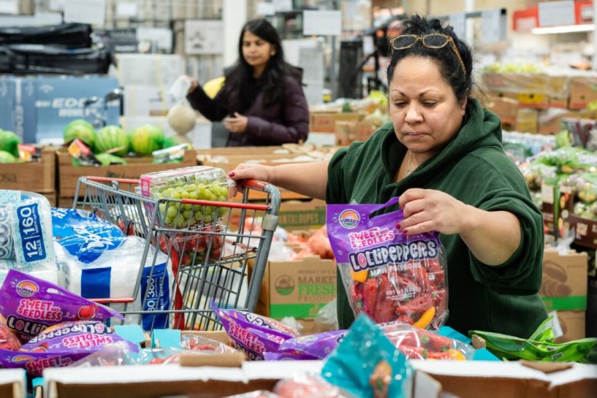 federal-reserve’s-preferred-pce-inflation-ticks-up-slightly
