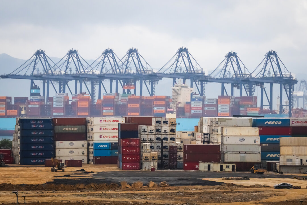 china-to-approve-controlled-exports-to-us-following-talks:-commerce-ministry china-to-approve-controlled-exports-to-us-following-talks:-commerce-ministry