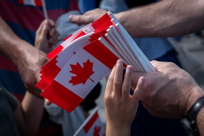 ‘a-no-brainer’:-some-bosses-happily-giving-staff-monday-off-along-with-canada-day