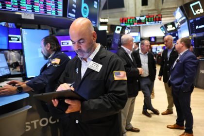 wall-street-review:-stocks-stage-broad,-sharp-rally