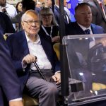 warren-buffett-gives-$6-billion-in-berkshire-stock-to-5-foundations
