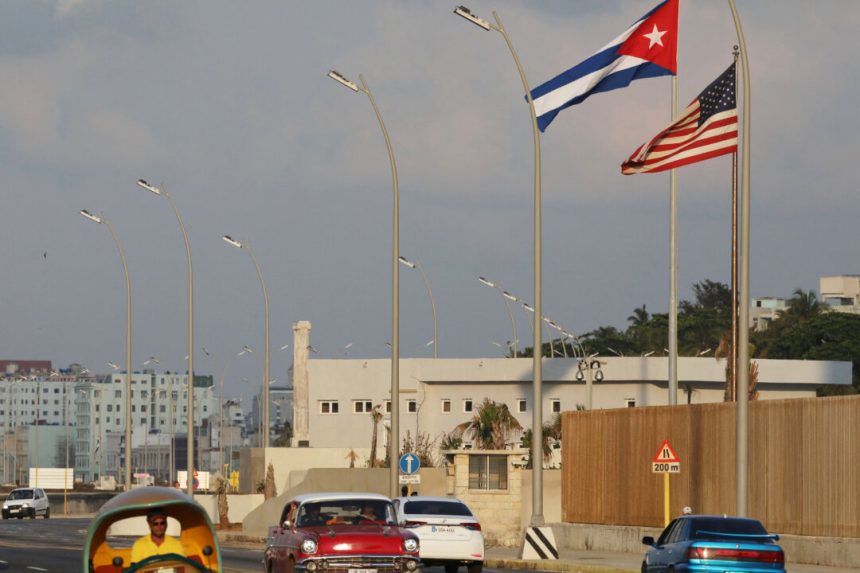 trump-signs-memo-strengthening-us-policy-toward-cuba
