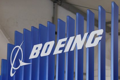 boeing-hires-former-lockheed-martin-executive-as-next-cfo