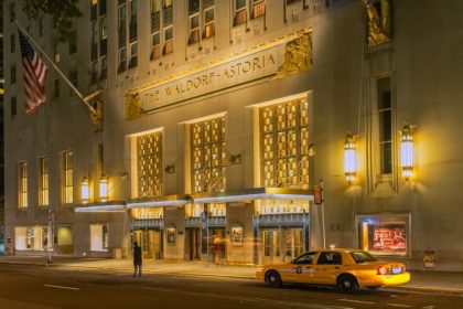 the-waldorf-astoria:-what-the-history-of-this-legendary-hotel-says-about-today’s-crisis-of-the-american-establishment