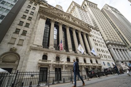 investors-shrug-off-prospects-of-higher-tariffs-as-us-stocks-post-record-high