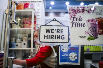 us-job-openings-unexpectedly-soar-to-7.7-million-as-labor-demand-remains-solid
