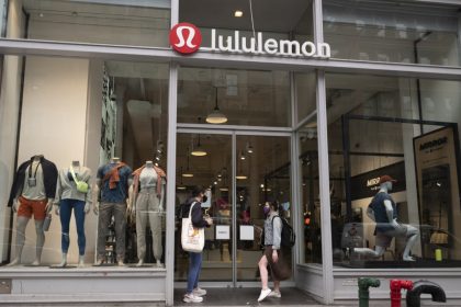 lululemon’s-lawsuit-against-costco-highlights-the-rise-of-fashion-‘dupes’