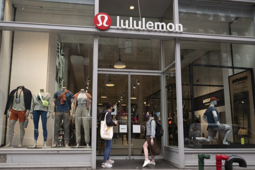 lululemon’s-lawsuit-against-costco-highlights-the-rise-of-fashion-‘dupes’