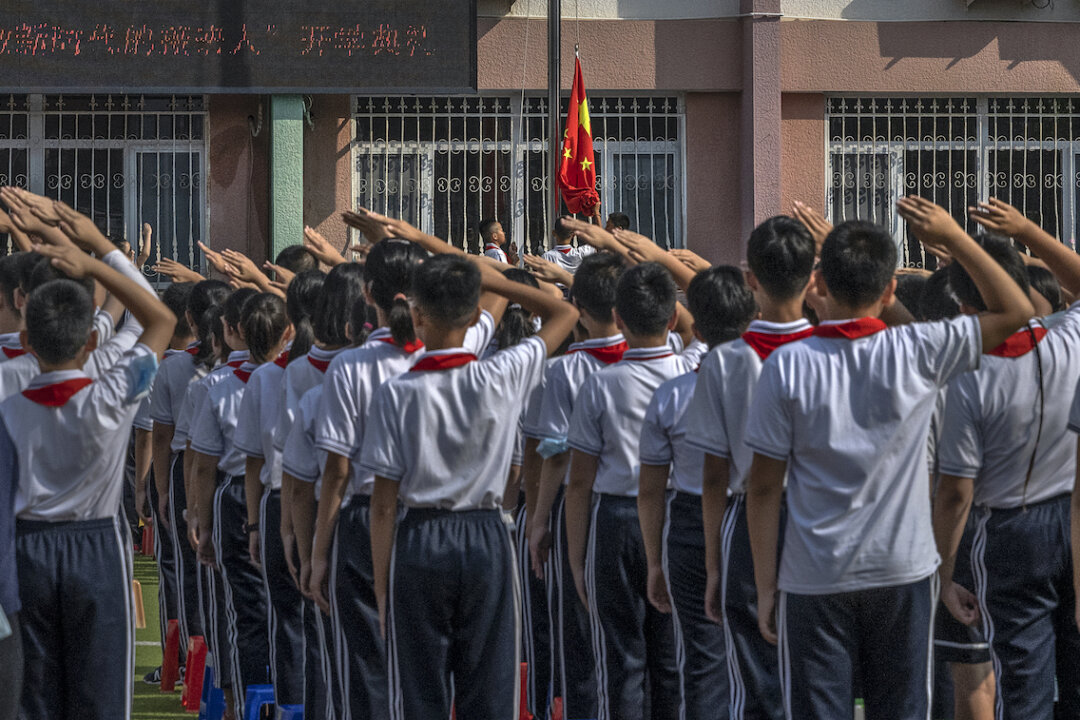 former-chinese-teachers-explain-how-the-ccp-has-politicised-education-for-control