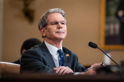 trump-admin-to-begin-search-for-new-fed-chair-this-fall,-bessent-says