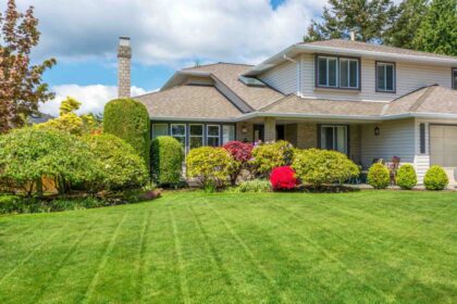 luxury-housing-market-no-longer-out-of-reach-for-some-‘move-up’-buyers:-report