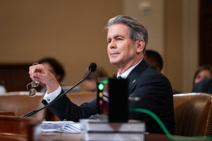 us-will-make-several-trade-announcements-in-next-48-hours:-bessent