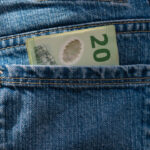 nz-first-introduces-bill-to-protect-cash-transactions