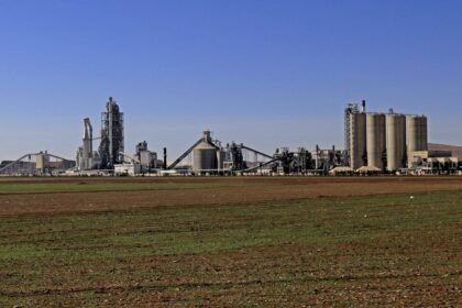 doing-business-in-conflict-zones:-what-companies-can-learn-from-lafarge’s-exit-from-syria