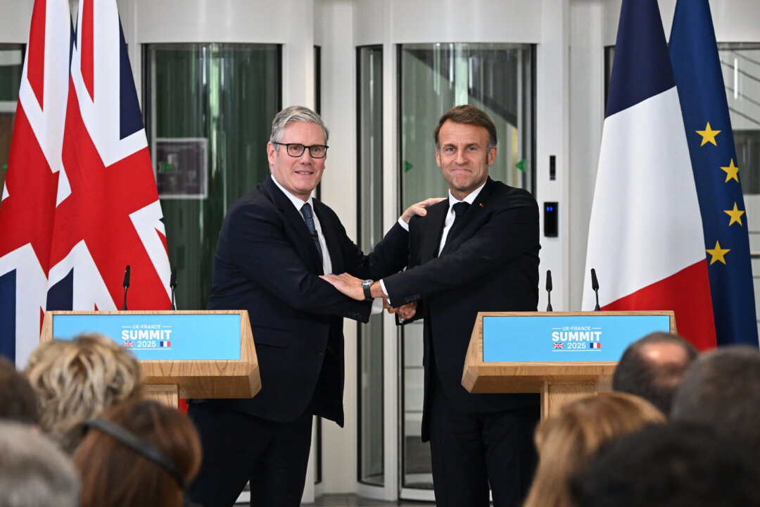uk-and-france-strike-deal-to-curb-migrants-from-illegally-crossing-english-channel uk-and-france-strike-deal-to-curb-migrants-from-illegally-crossing-english-channel