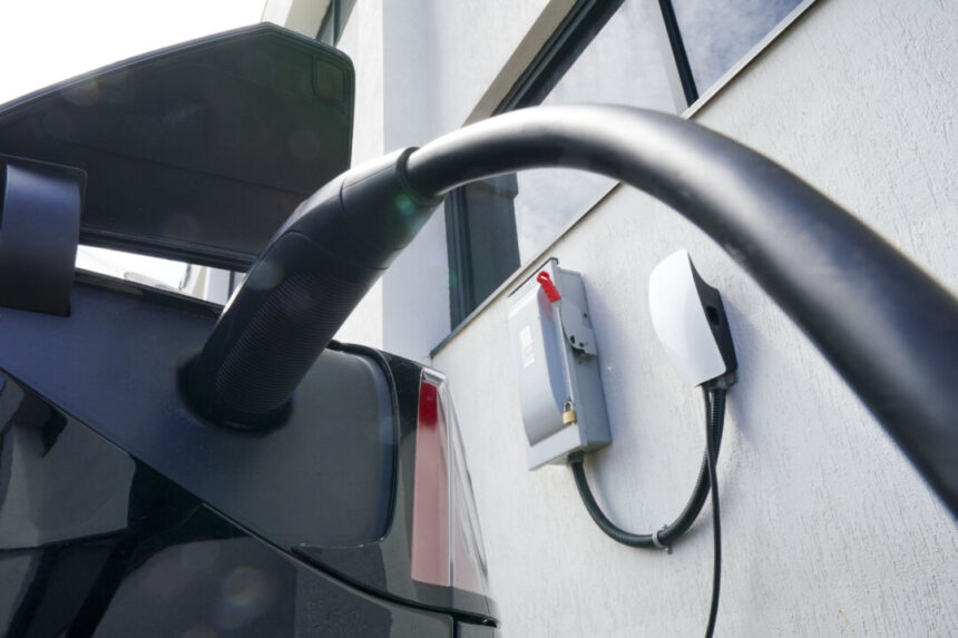 dealerships-can-now-file-unpaid-ev-rebate-claims,-transport-canada-says
