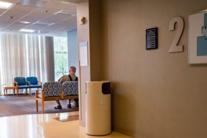 cms-eyes-3.8-percent-pay-hike-for-doctors,-medicare-cost-cuts,-and-chronic-care-expansion