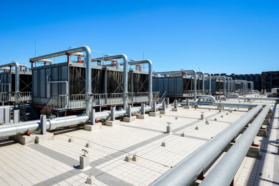 is-there-enough-water-to-quench-the-thirst-of-ai-super-data-centers?