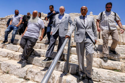 huckabee-urges-‘harsh-consequences’-following-attack-on-west-bank-christian-community