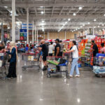 us-economy-reclaims-momentum