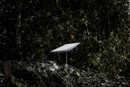 musk’s-starlink-network-hit-with-global-outage