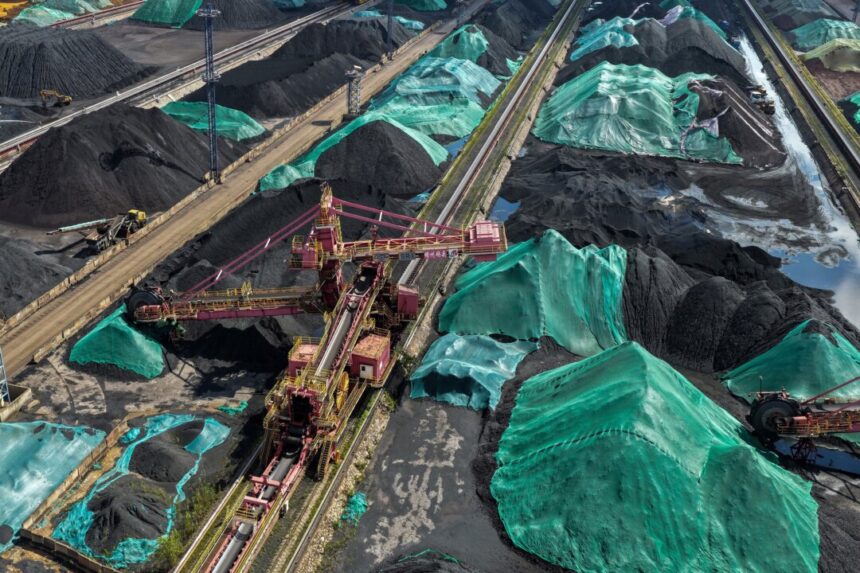 coal-miner-struggles-to-pay-queensland’s-larger-mining-royalties,-proposed-deferral-denied
