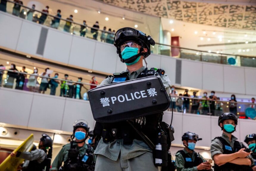 hong-kong-police-issue-arrest-warrants-for-19-people-overseas