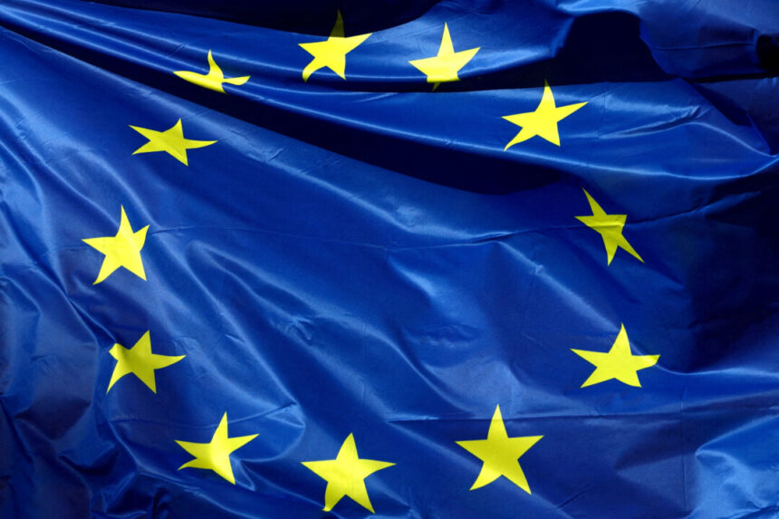 solar-energy-rollout-across-eu-slows-as-subsidies-are-cut