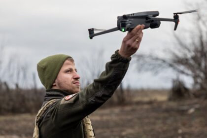 ukraine-prepares-up-to-$30-billion-drone-sale-to-us,-zelenskyy-says