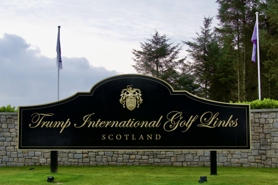 replay:-trump-participates-in-grand-opening-ceremony-for-aberdeen-golf-course replay:-trump-participates-in-grand-opening-ceremony-for-aberdeen-golf-course