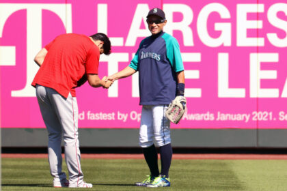 ohtani’s-popularity-has-eclipsed-that-of-japan’s-first-baseball-hofer-ichiro