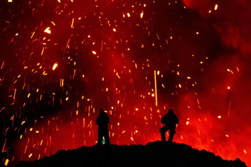 klyuchevskoy-volcano-in-russia-starts-erupting-after-earthquake