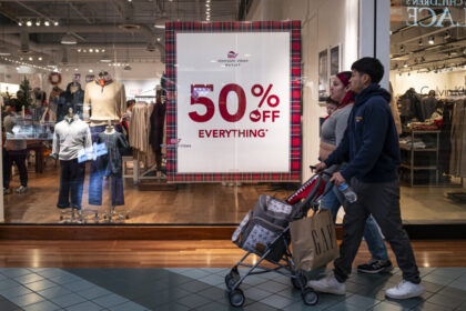 consumer-spending-jumps-in-june,-helping-power-us-economy