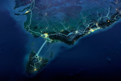 green-light-for-cable,-but-premier’s-path-to-power-dims
