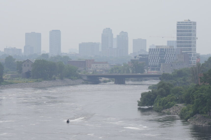 forecasters-predict-prairie-wildfire-smoke-could-cause-hazy-skies-across-canada