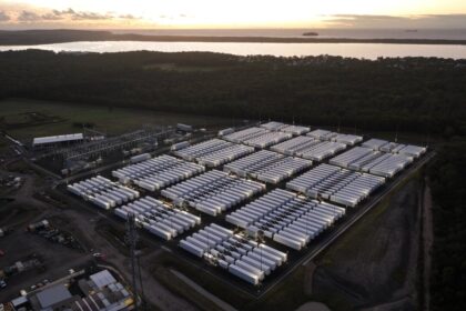 ‘major-milestone’:-world’s-most-powerful-battery-now-plugged-into-nsw-grid