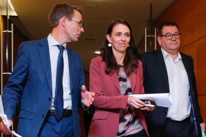 nz-ardern-government-warned-to-curb-covid-spending,-report-reveals