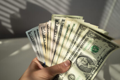 us-households-owed-an-average-of-$152,653-at-the-end-of-q2-2025:-report