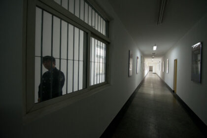 advocacy-group-urges-china-to-lift-exit-bans-on-7-year-old-and-his-mother