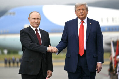 lawmakers-split-on-party-lines-about-trump–putin-summit