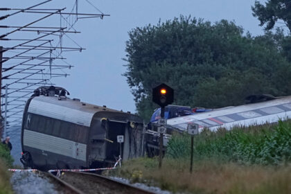 one-killed,-several-injured-after-train-derails-in-denmark