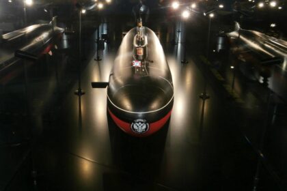 deceitful,-cold-and-unempathetic:-25-years-on,-the-kursk-submarine-disaster-reveals-a-lot-about-putin’s-personality