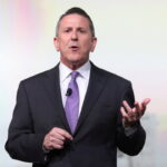 target-names-new-ceo,-tops-forecasts-despite-sales-decline