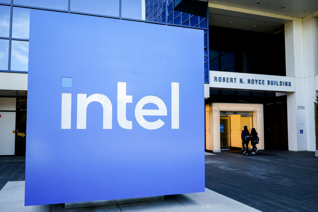 us-seeks-intel-stake-in-exchange-for-federal-grants