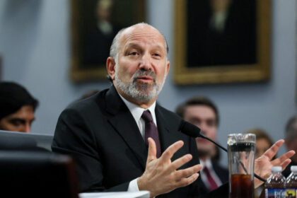 chip-stocks-fall-on-reports-white-house-seeking-equity-in-exchange-for-grants