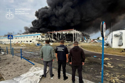 russian-attack-on-western-ukraine-hit-american-owned-factory,-ukrainian-officials-say