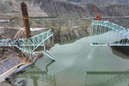 chinese-bridge-collapse-kills-at-least-12-construction-workers